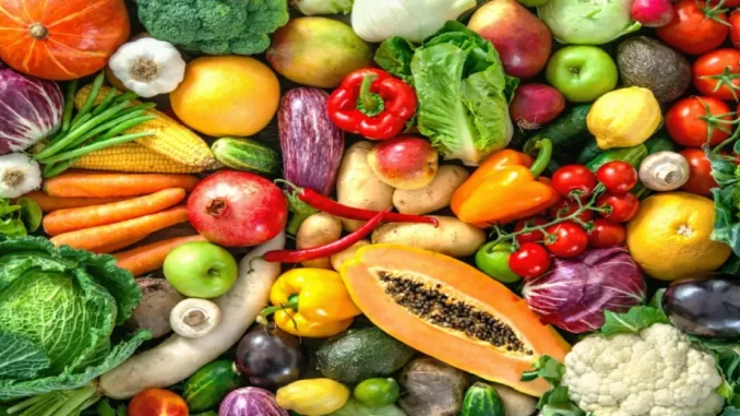 पूरे शरीर के लिए स्वास्थ्य टिप्स के लिए प्राकृतिक फल और सब्जियां